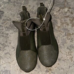 Kylie Jenner Pumas Green 6.5